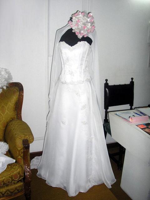 Modas Maria Novias | Casamientos Online