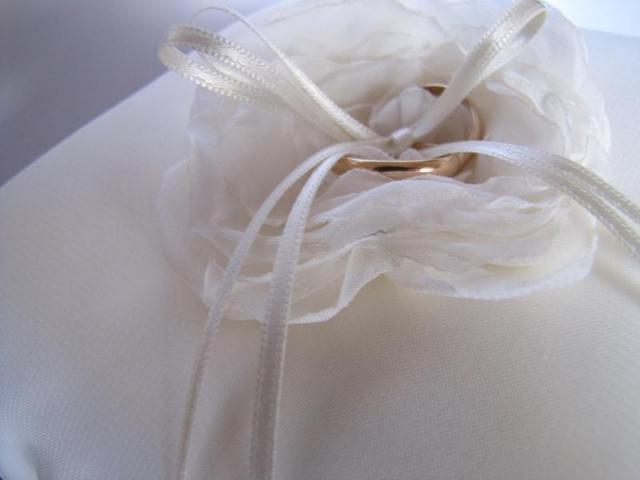 Pillow con Flor - Bridalshop | Casamientos Online