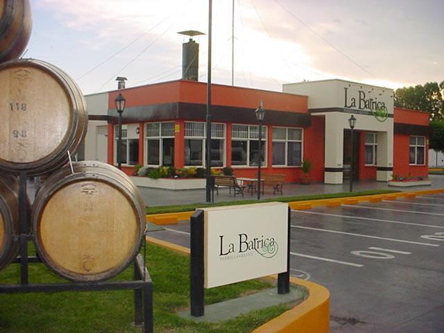 Festeja tu casamiento en La Barrica Restó !!