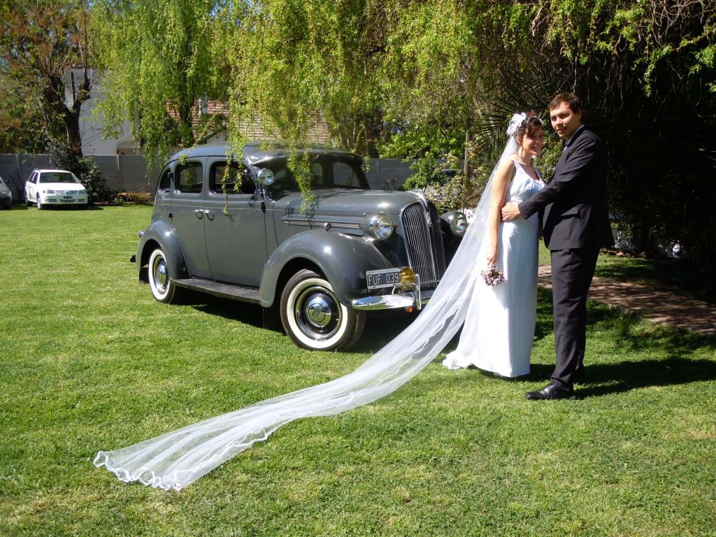 M y M Remises (Autos para casamientos)