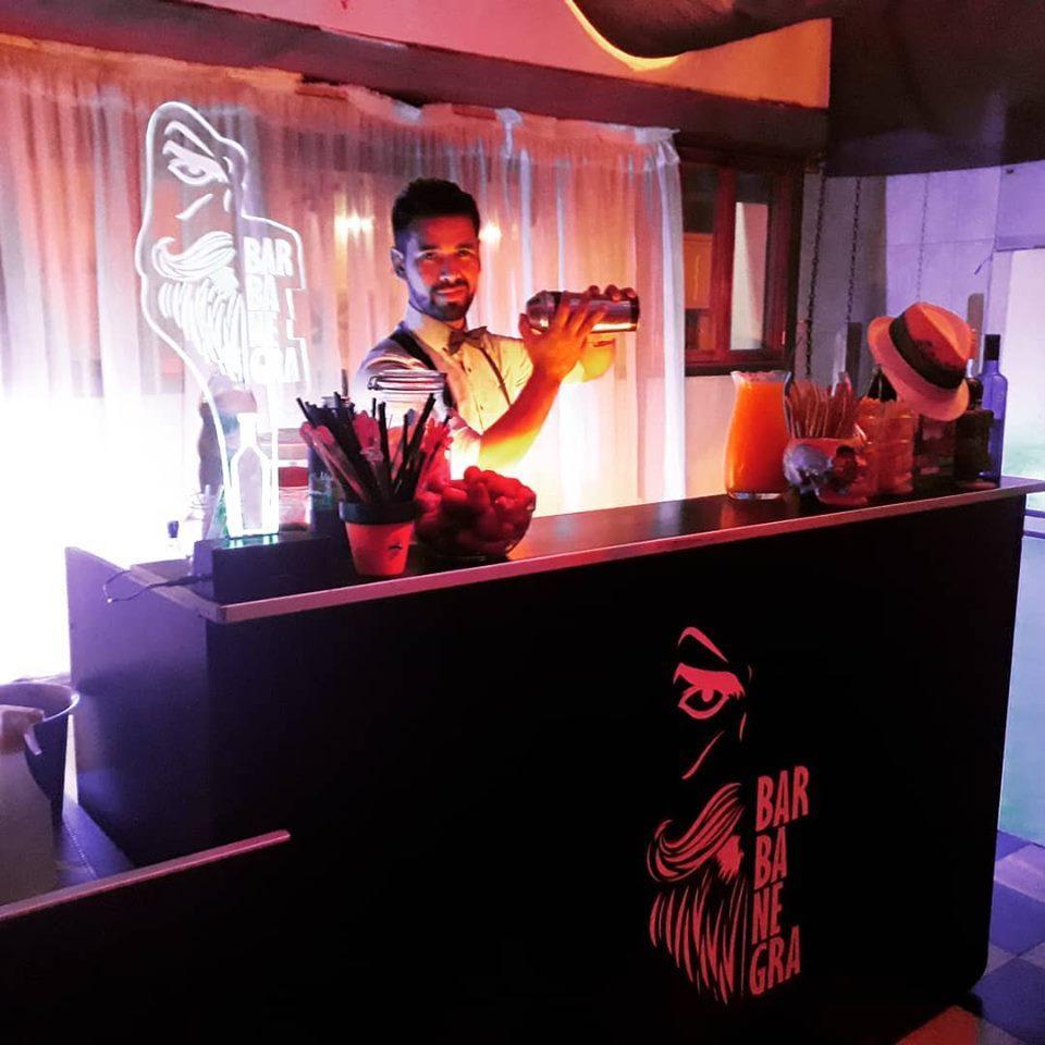 Barba Negra Barra Móvil (Bebidas y Barras de Tragos)